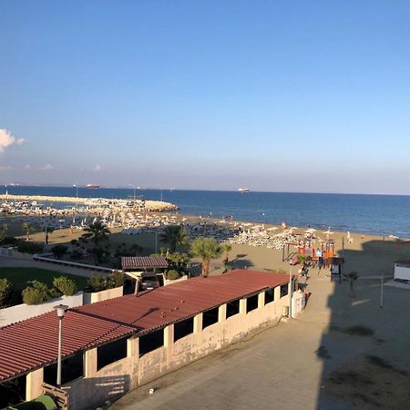 Beach Apartment Mackenzie, Larnaca Extérieur photo