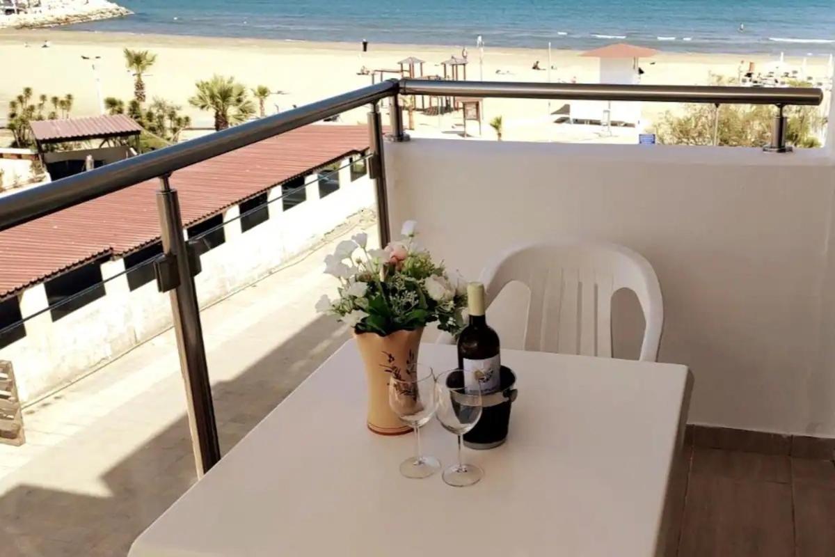 Beach Apartment Mackenzie, Larnaca Extérieur photo